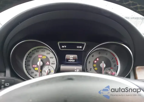 2015 Mercedes-Benz Gla 250 4Matic z USA, uszkodzony, nr VIN WDCTG4GB8FJ183927